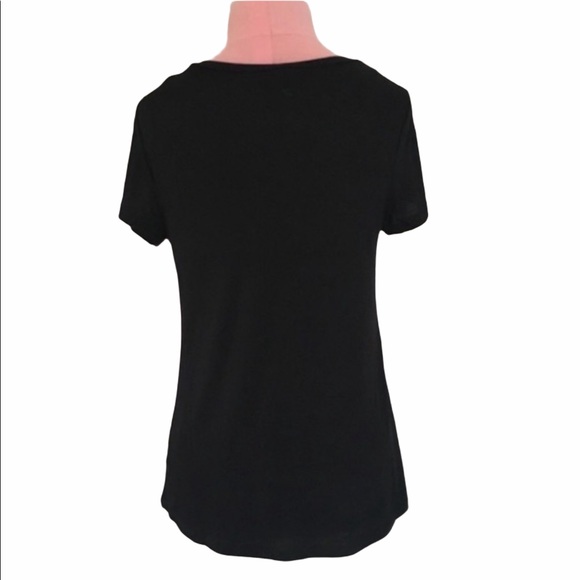 V-Neck Pocket Tee Shirt - Black Size S & M - Picture 5 of 7